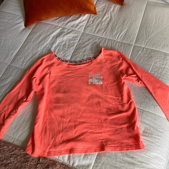 Victoria’s Secret PINK Crewneck Sweatshirt - Picture 4 of 4